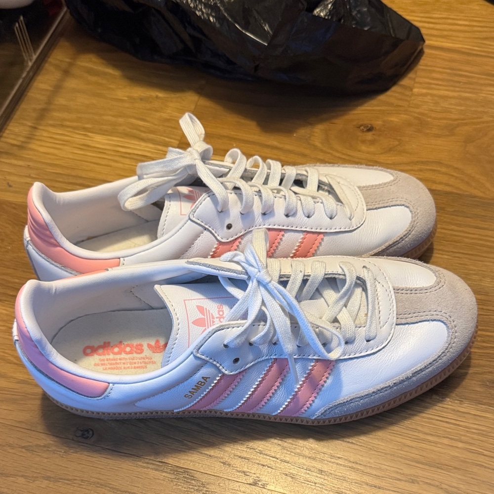 Adidas sambas